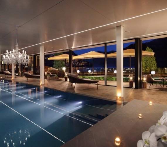 Splendide-Lifestyle-Spa-Evening-pool